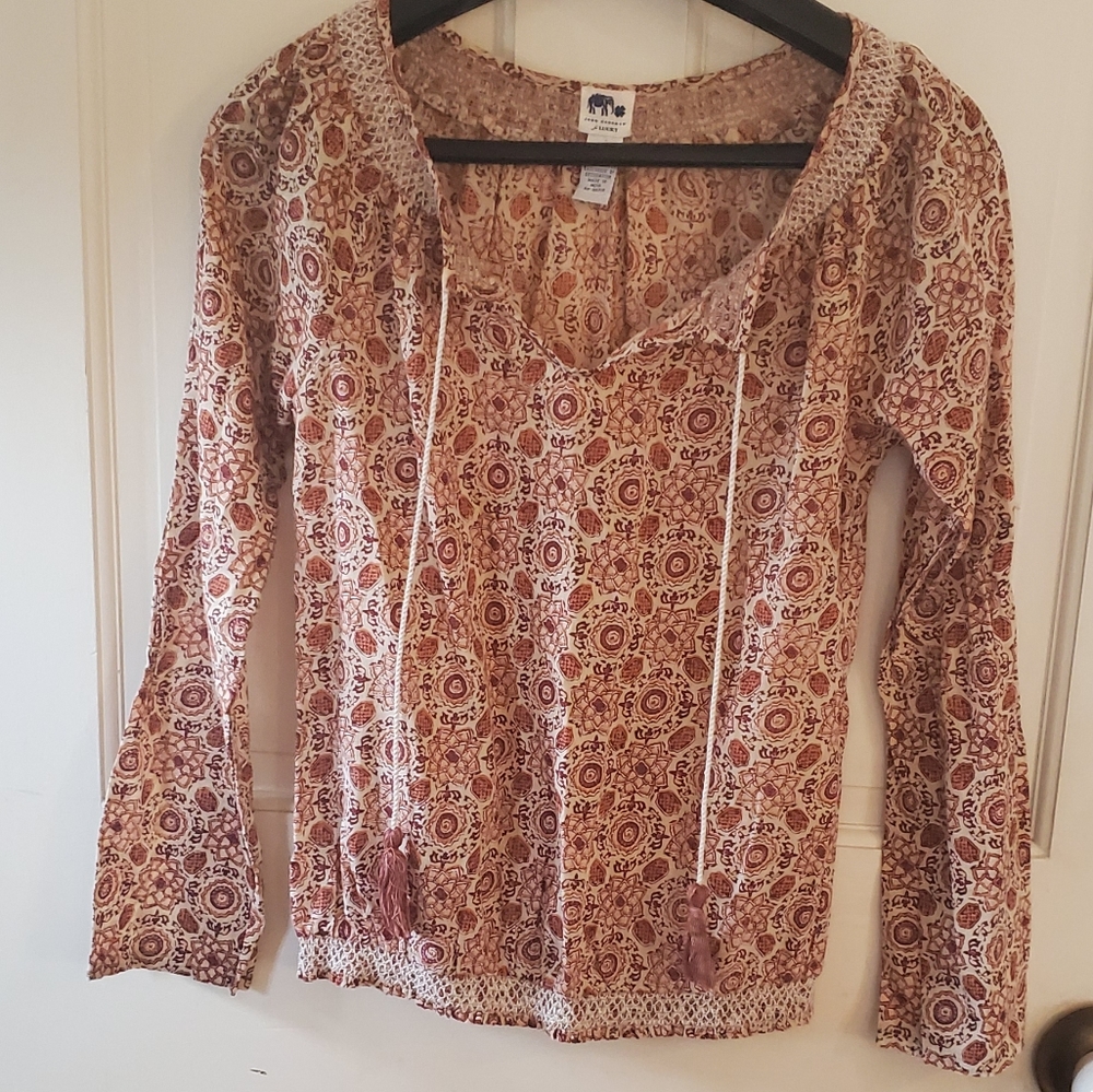 Lucky top